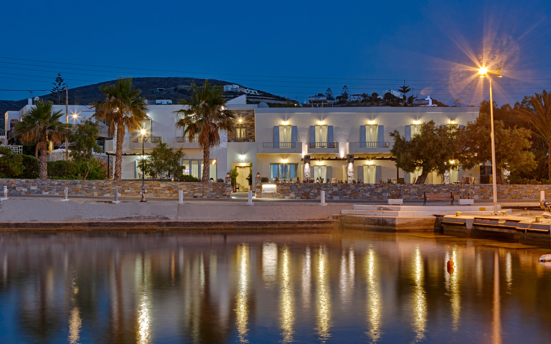 SYROS HOTEL AKROGIALI ROOMS APARTMENTS RENTAL GREECE